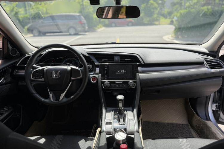 Used Honda Civic 2019 220TURBO CVT Dynamic Edition China VI Interior 4