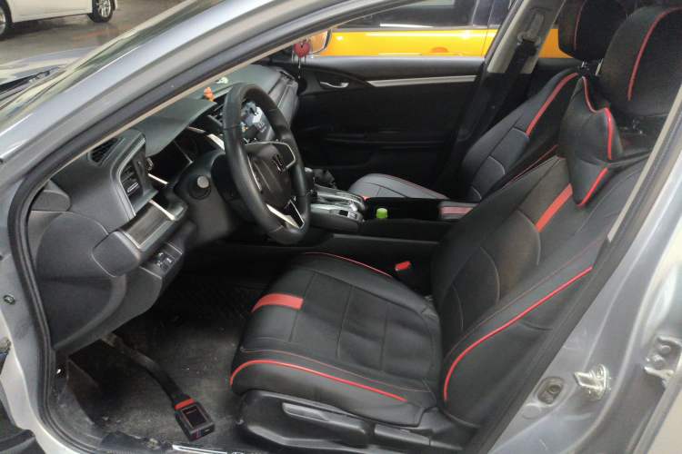 Used Honda Civic 2019 220TURBO CVT Dynamic Edition China VI Left Front Seat