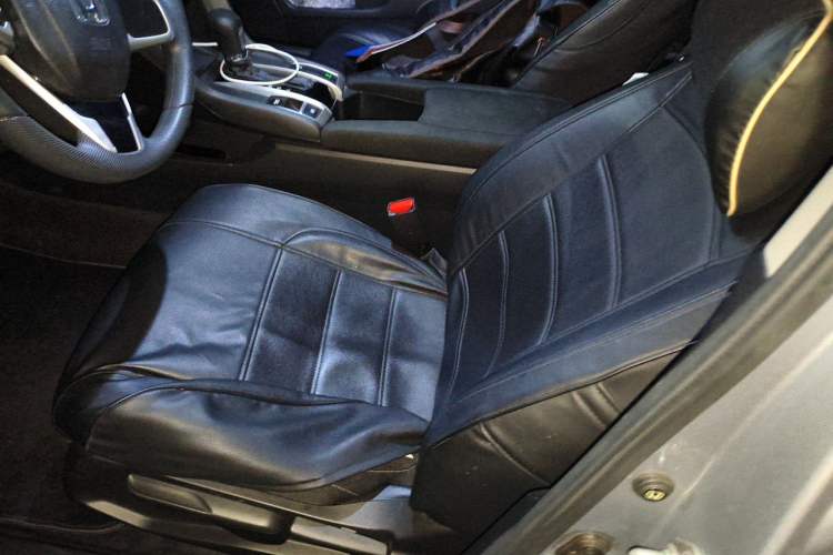 Used Honda Civic 2019 220TURBO CVT Dynamic Edition China VI Left Front Seat