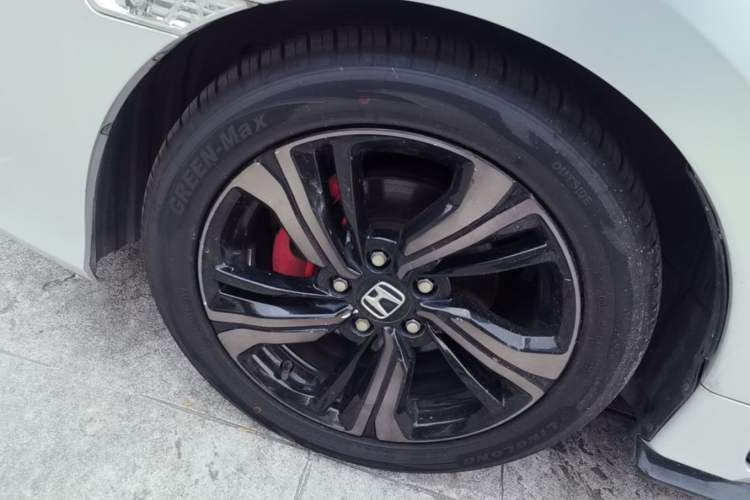 Used Honda Civic 2019 220TURBO CVT Dynamic Edition China VI Emission Standard Left Front Wheel Hub