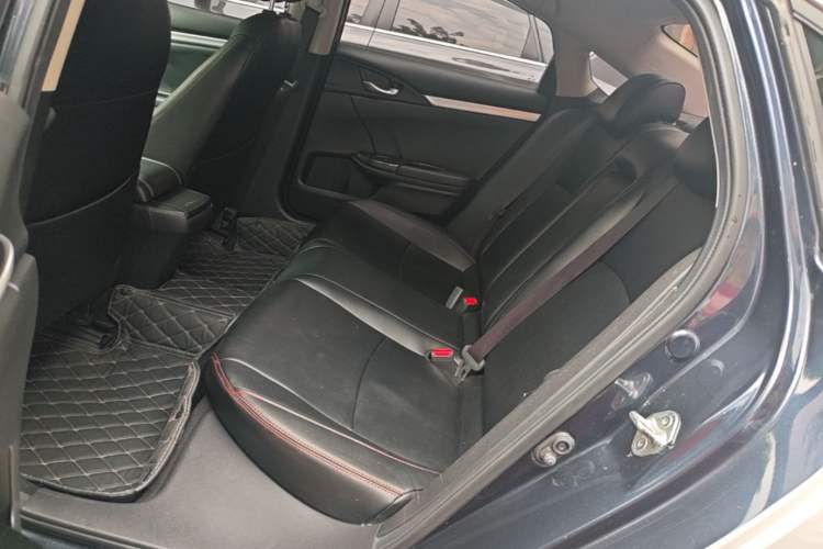 Used Honda Civic 2019 220TURBO CVT Dynamic Edition China VI Left Rear Seat