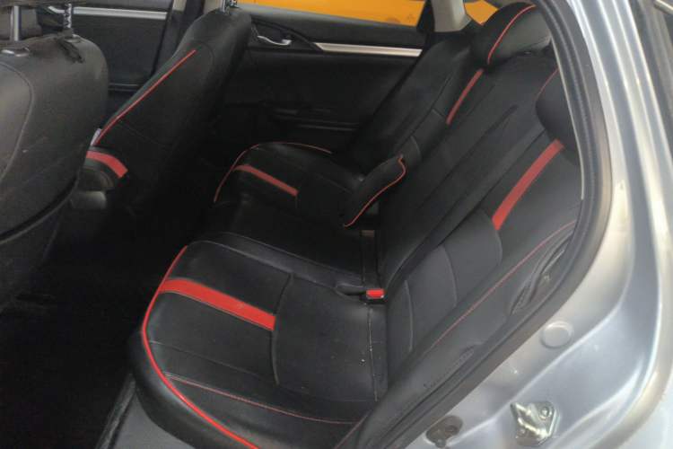 Used Honda Civic 2019 220TURBO CVT Dynamic Edition China VI Left Rear Seat