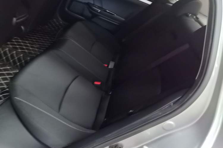Used Honda Civic 2019 220TURBO CVT Dynamic Edition China VI Left Rear Seat
