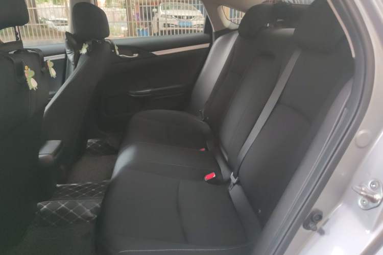 Used Honda Civic 2019 220TURBO CVT Dynamic Edition China VI Left Rear Seat