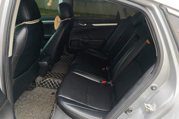 Used Honda Civic 2019 220TURBO CVT Dynamic Edition China VI Emission Standard Left Rear Seat