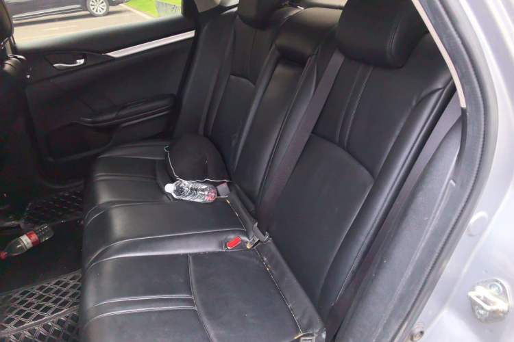 Used Honda Civic 2019 220TURBO CVT Dynamic Edition China VI Left Rear Seat