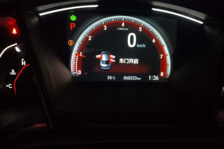 Used Honda Civic 2019 220TURBO CVT Dynamic Edition China VI Emission Standard Odometer Close Up