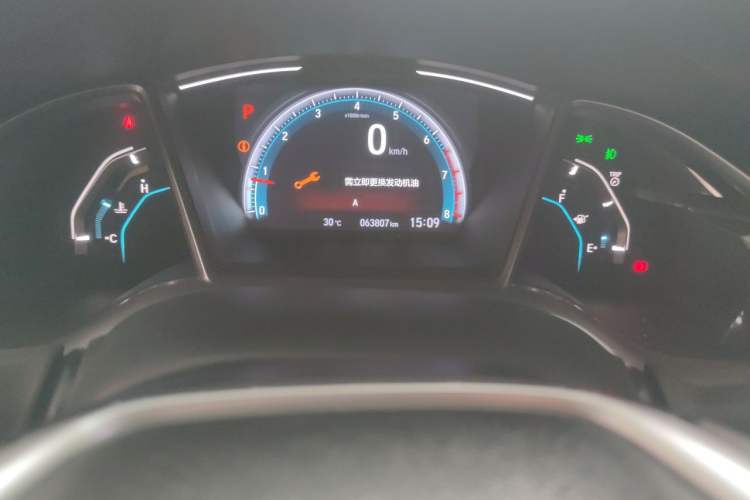 Used Honda Civic 2019 220TURBO CVT Dynamic Edition China VI Odometer Close Up