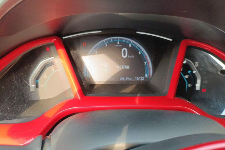 Used Honda Civic 2019 220TURBO CVT Dynamic Edition China VI Odometer Close Up