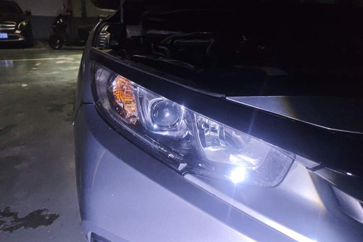 Used Honda Civic 2019 220TURBO CVT Dynamic Edition China VI Right Front Headlight