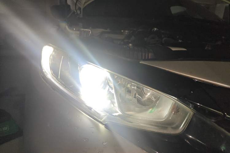 Used Honda Civic 2019 220TURBO CVT Dynamic Edition China V Right Front Headlight