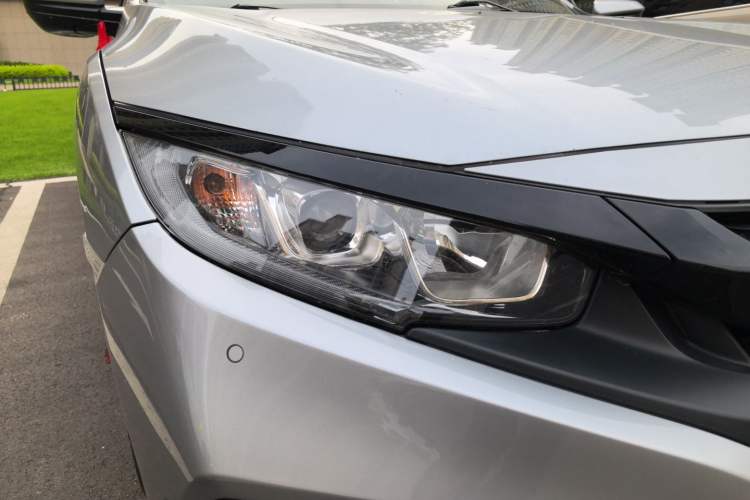 Used Honda Civic 2019 220TURBO CVT Dynamic Edition China VI Right Front Headlight