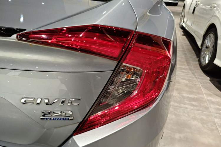 Used Honda Civic 2019 220TURBO CVT Dynamic Edition China VI Emission Standard Right Rear Taillight