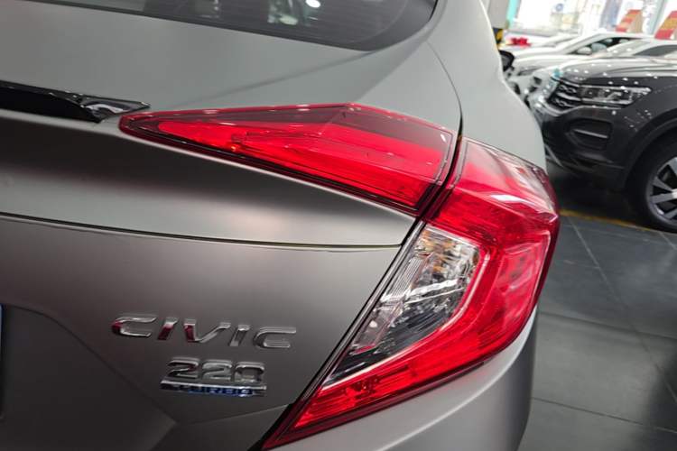 Used Honda Civic 2019 220TURBO CVT Dynamic Edition China VI Emission Standard Right Rear Taillight