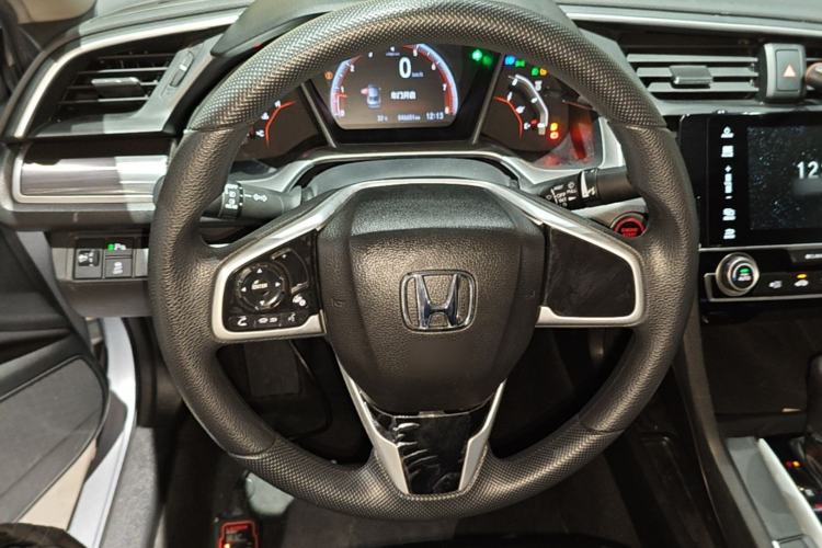 Used Honda Civic 2019 220TURBO CVT Dynamic Edition China VI Emission Standard Steering Wheel