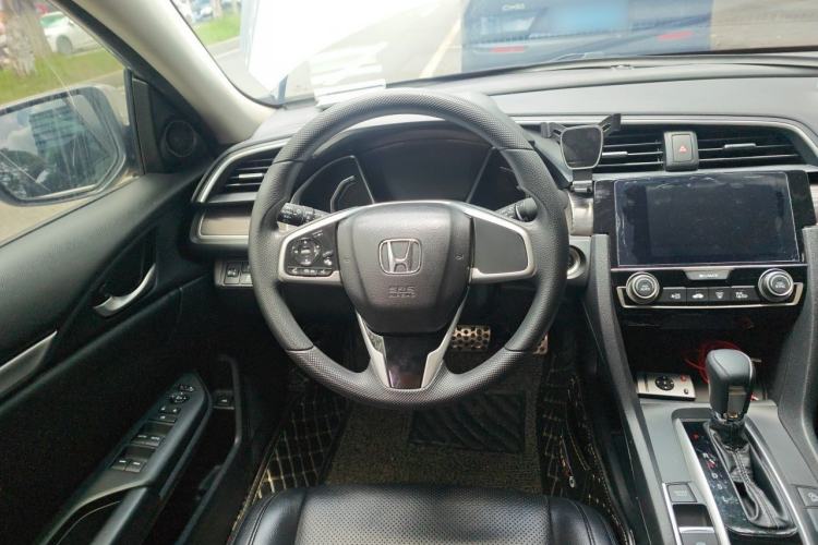 Used Honda Civic 2019 220TURBO CVT Dynamic Edition China VI Emission Standard Steering Wheel
