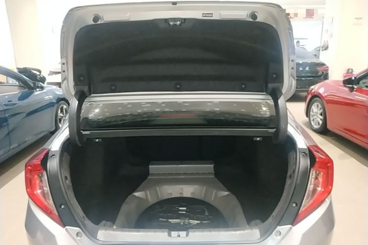 Used Honda Civic 2019 220TURBO CVT Dynamic Edition China V Trunk