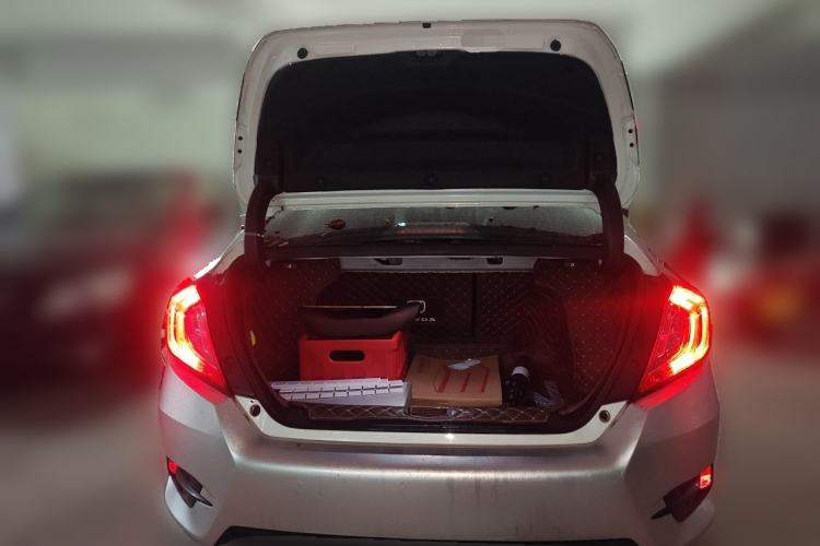 Used Honda Civic 2019 220TURBO CVT Dynamic Edition China V Trunk
