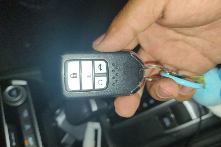 Used Honda Civic 2019 220TURBO CVT Dynamic Edition China VI Emission Standard Vehicle Key