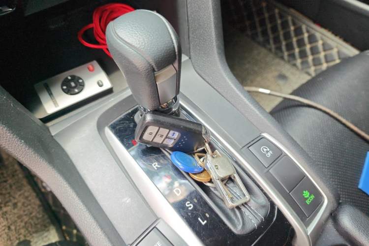 Used Honda Civic 2019 220TURBO CVT Dynamic Edition China VI Emission Standard Vehicle Key