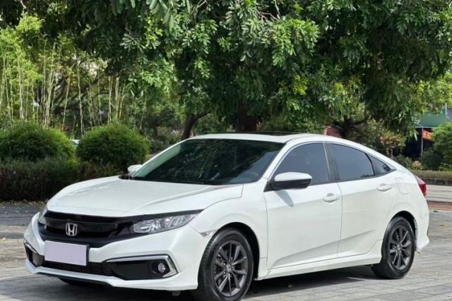 Ojetý Honda Civic 2019 220TURBO CVT Dynamic Edition China VI