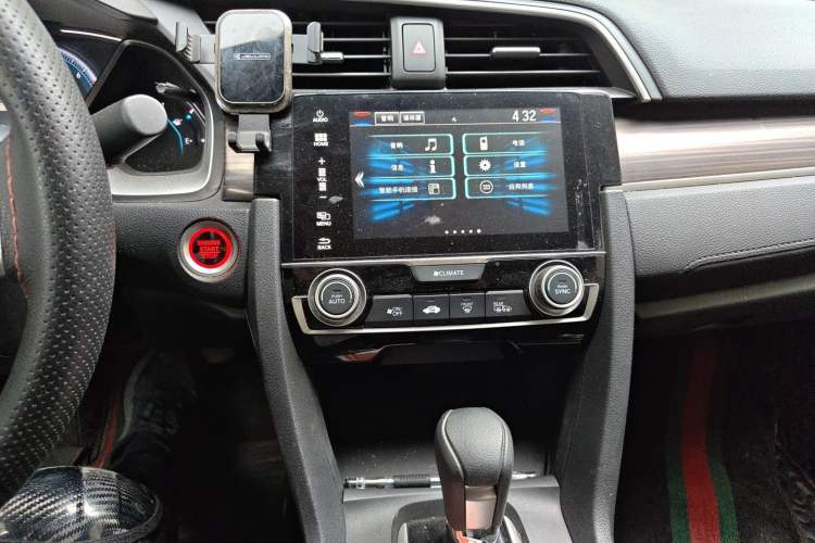 Used Honda Civic 2019 220TURBO CVT Dynamic Edition China VI Audio And AC Panel
