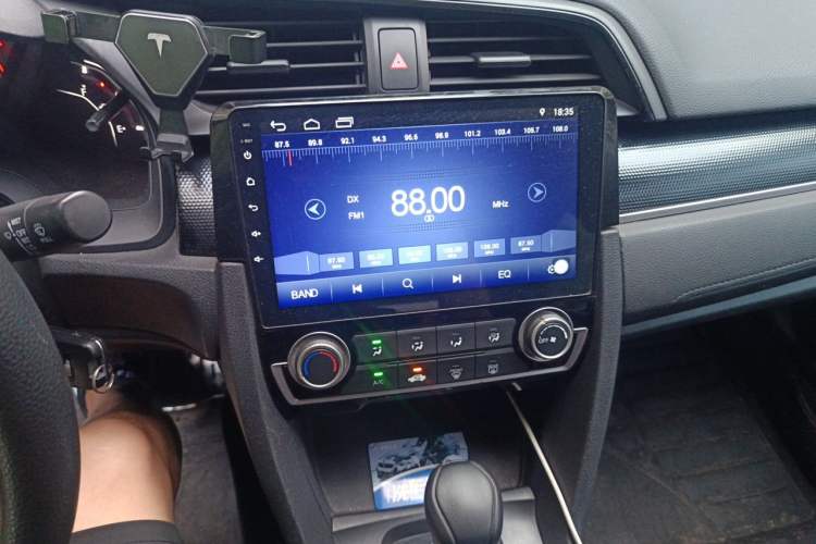 Used Honda Civic 2019 180TURBO CVT Shangyue Edition China V Emission Standard Audio And AC Panel