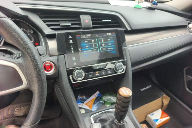 Used Honda Civic 2019 220TURBO Manual Jinkong Edition China V Emission Standard Audio And AC Panel