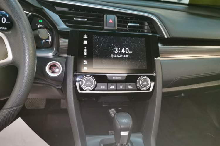 Used Honda Civic 2019 220TURBO CVT Dynamic Edition China VI Audio And AC Panel