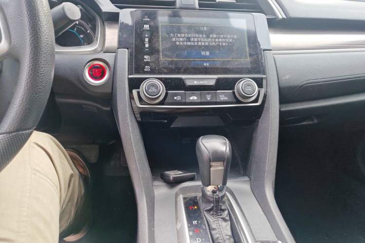 Used Honda Civic 2019 220TURBO CVT Dynamic Edition China VI Audio And AC Panel