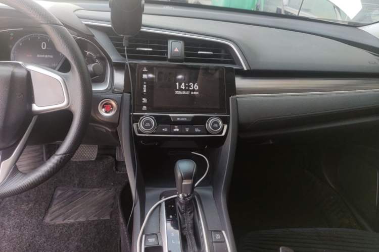 Used Honda Civic 2019 220TURBO CVT Dynamic Edition China VI Audio And AC Panel