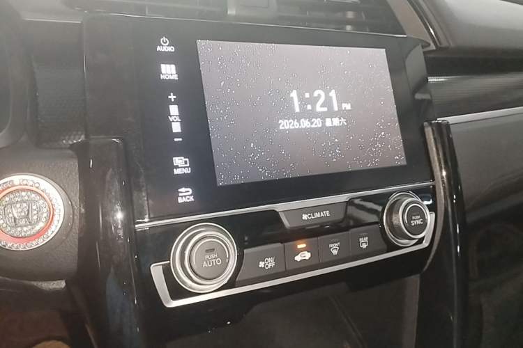 Used Honda Civic 2019 180TURBO CVT Shangdong Edition China VI Audio And AC Panel