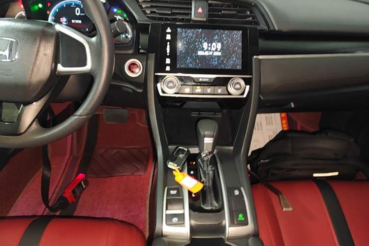 Used Honda Civic 2019 180TURBO CVT Shangdong Edition China V Audio And AC Panel