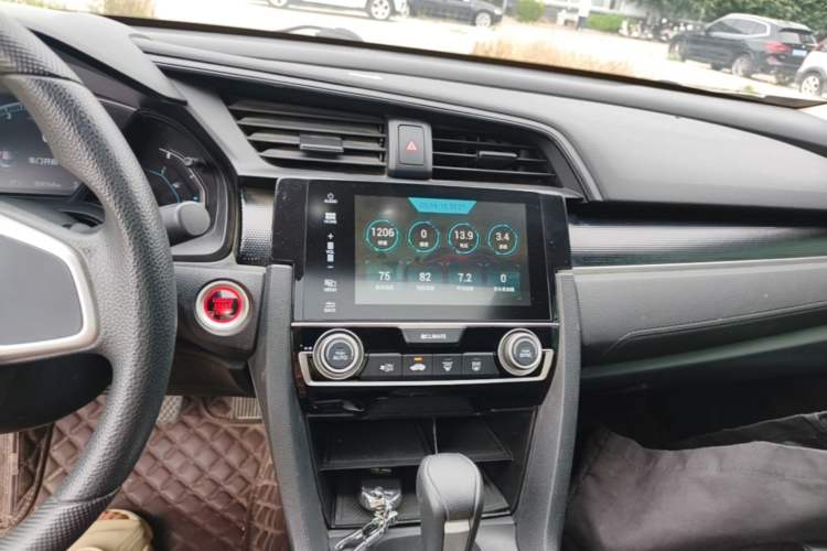 Used Honda Civic 2019 180TURBO CVT Shangdong Edition China VI Audio And AC Panel