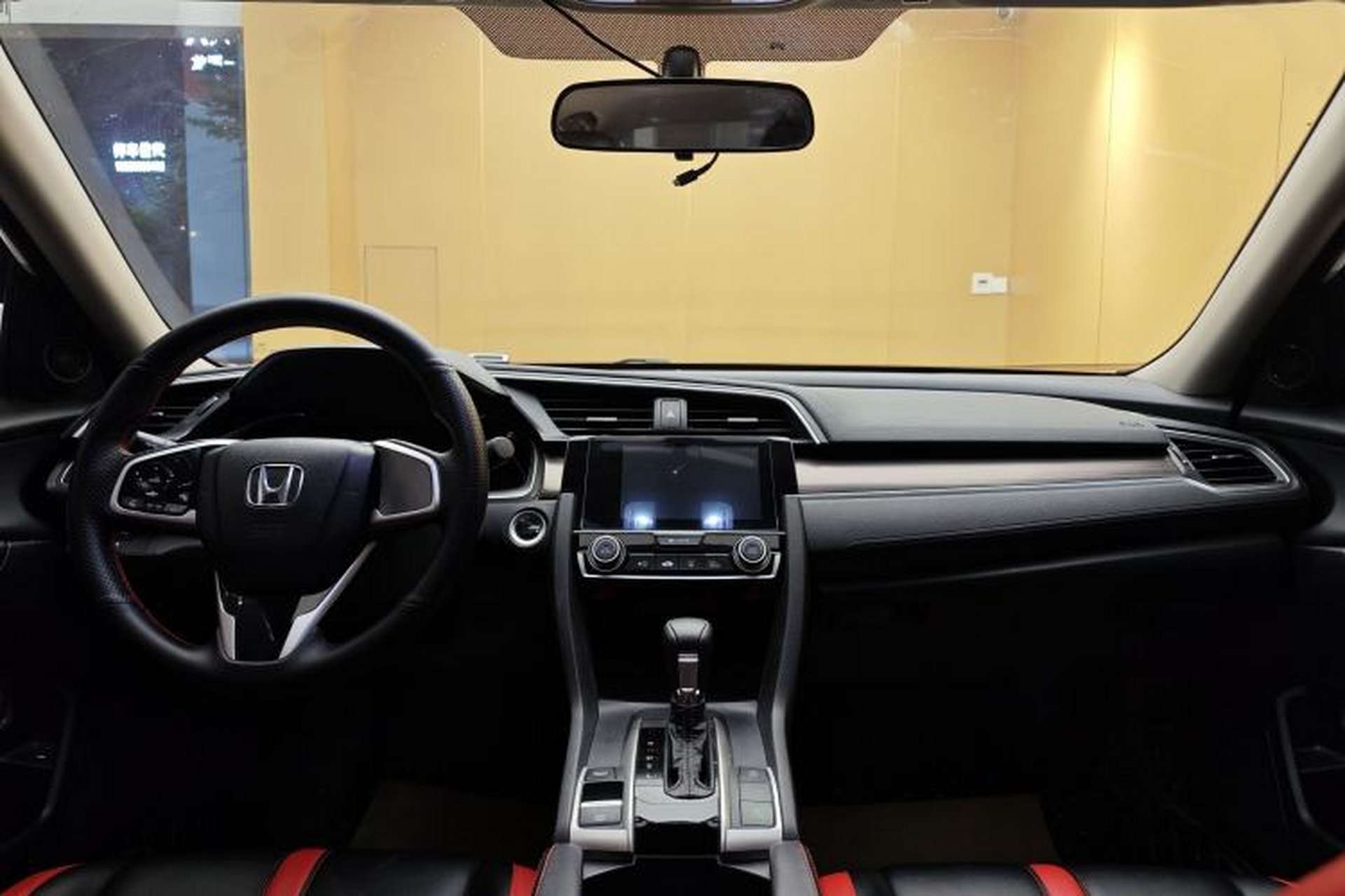 Used Honda Civic 2019 220TURBO CVT Dynamic Edition China VI Audio And AC Panel