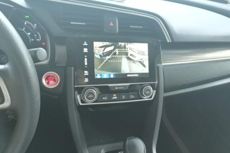 Used Honda Civic 2019 220TURBO CVT Dynamic Edition China VI Audio And AC Panel