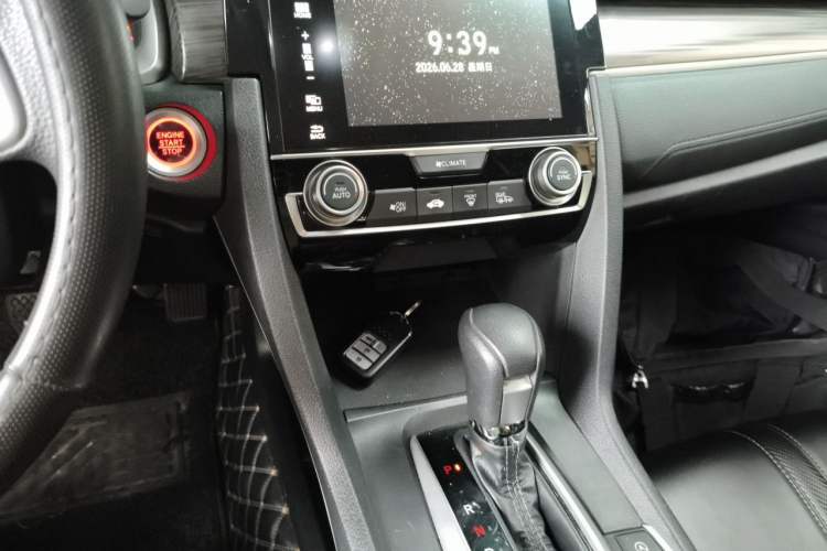 Used Honda Civic 2019 220TURBO CVT Dynamic Edition China VI Audio And AC Panel