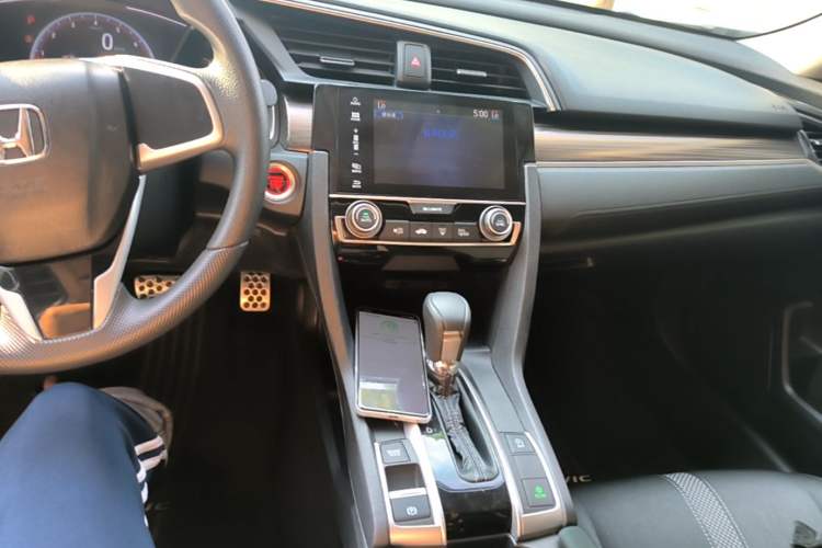 Used Honda Civic 2019 220TURBO CVT Dynamic Edition China VI Emission Standard Audio And AC Panel
