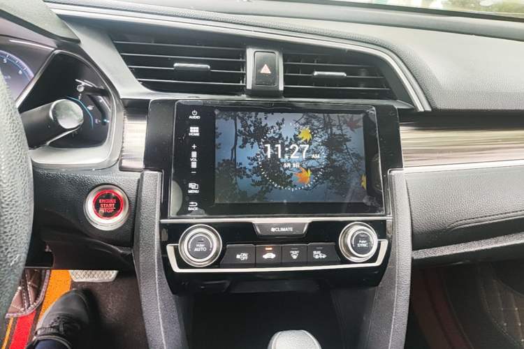 Used Honda Civic 2019 220TURBO CVT Dynamic Edition China VI Audio And AC Panel