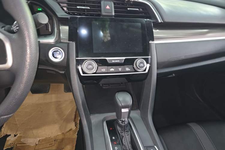 Used Honda Civic 2019 220TURBO CVT Dynamic Edition China VI Audio And AC Panel