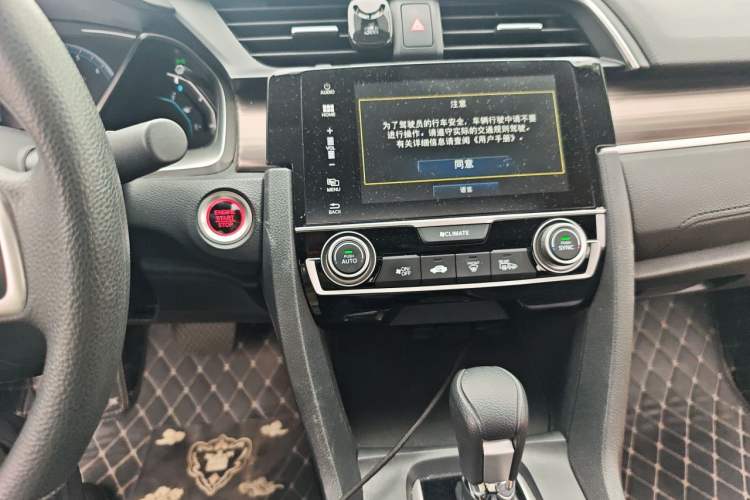 Used Honda Civic 2019 220TURBO CVT Dynamic Edition China VI Audio And AC Panel