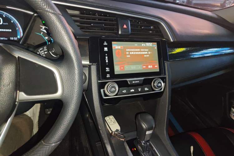 Used Honda Civic 2019 220TURBO CVT Dynamic Edition China VI Audio And AC Panel