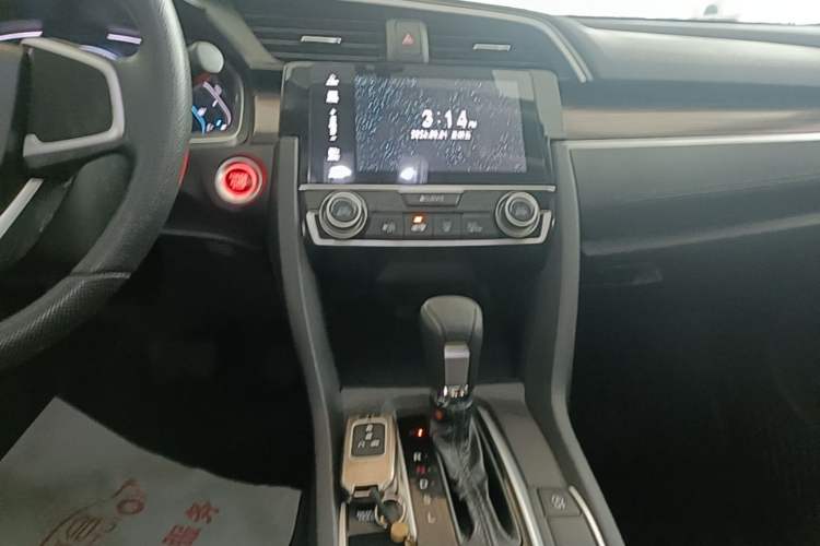 Used Honda Civic 2019 220TURBO CVT Dynamic Edition China VI Audio And AC Panel