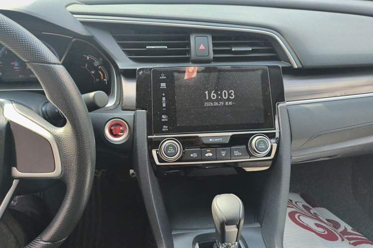 Used Honda Civic 2019 220TURBO CVT Dynamic Edition China V Emission Standard Audio And AC Panel