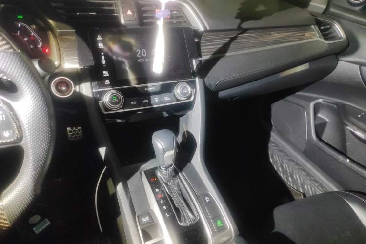 Used Honda Civic 2019 220TURBO CVT Dynamic Edition China VI Emission Standard Audio And AC Panel