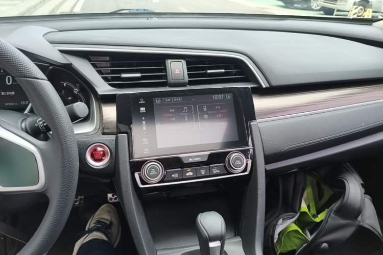 Used Honda Civic 2019 220TURBO CVT Dynamic Edition China VI Emission Standard Audio And AC Panel