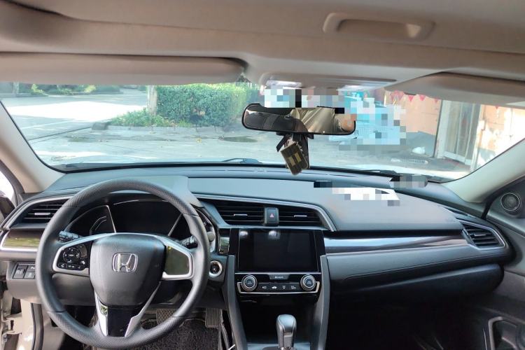 Used Honda Civic 2019 220TURBO CVT Dynamic Edition China VI Center Console