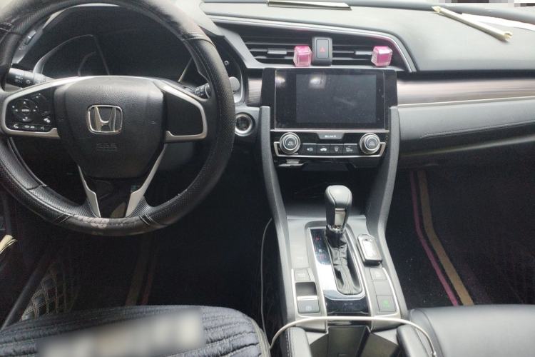 Used Honda Civic 2019 220TURBO CVT Dynamic Edition China V Center Console