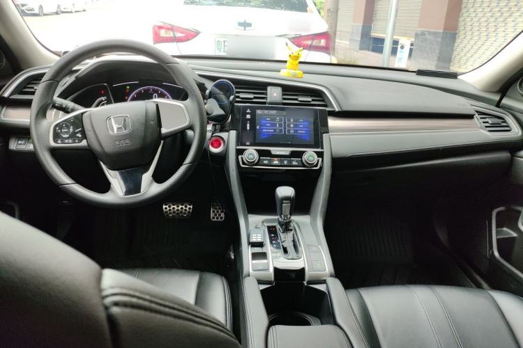 Used Honda Civic 2019 220TURBO CVT Dynamic Edition China V Emission Standard Center Console
