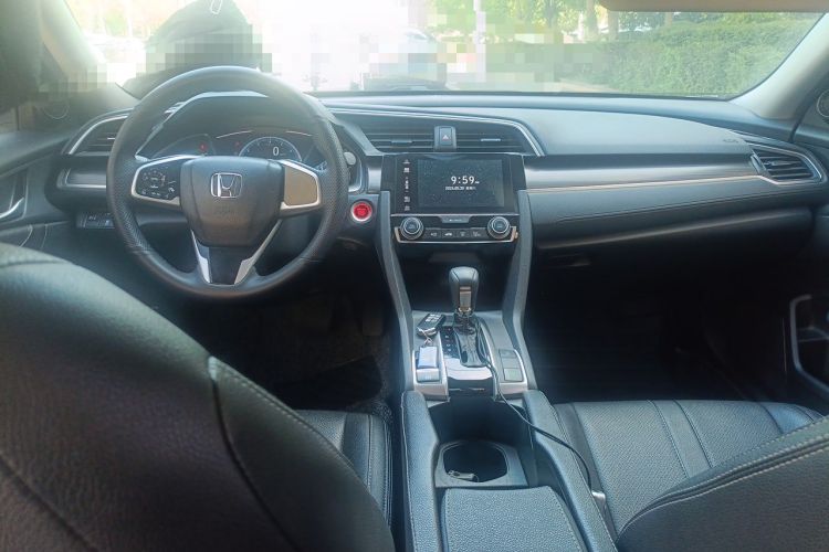 Used Honda Civic 2019 220TURBO CVT Dynamic Edition China VI Center Console